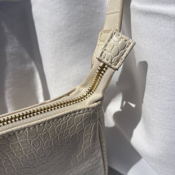 A New Day Off White Croc Embossed Shoulder Bag - Picture 8 of 12